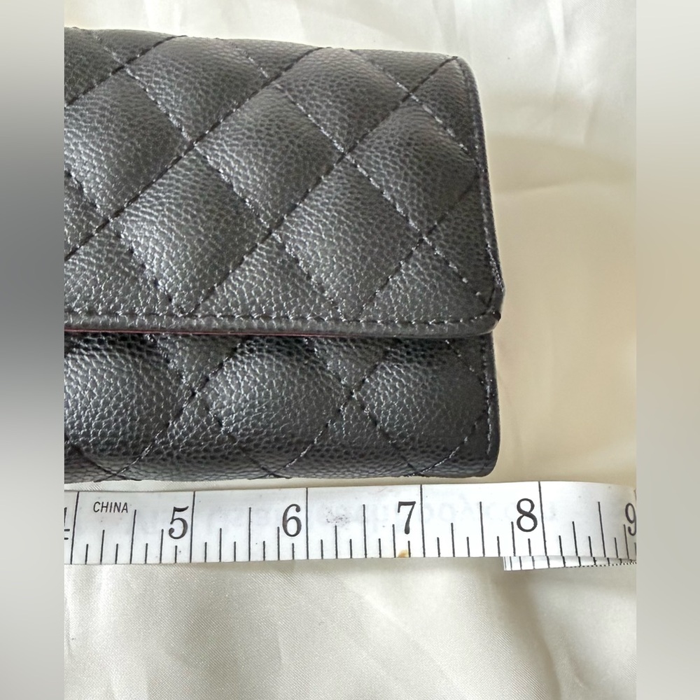 🖤 Elegant Black Quilted Caviar Women's Wallet New - Picture 5 of 7